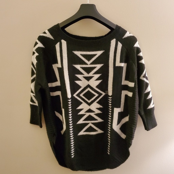 Express Aztec Extreme Circle Hem Sweater - Picture 5 of 8